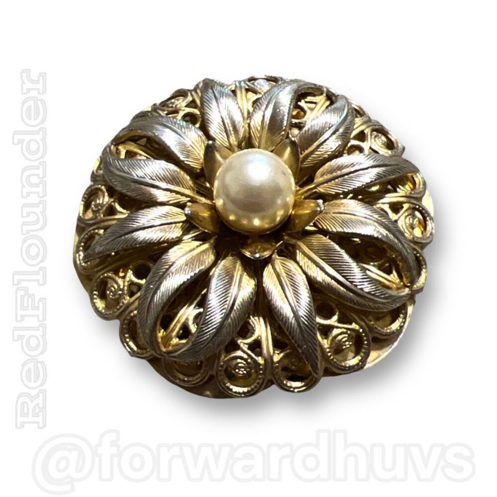 Vintage Gold Tone Scarf Clip with Faux Pear Center